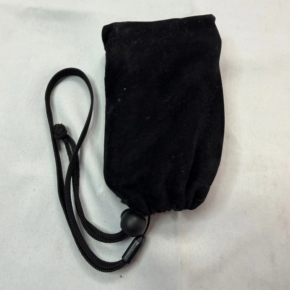 DXG DXG-5D7V 3D Pocket Camcorder 5MP CMOS with Pouch